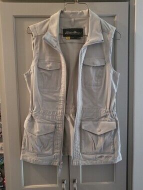 Eddie Bauer Women's Light Gray Travex Cargo-Style